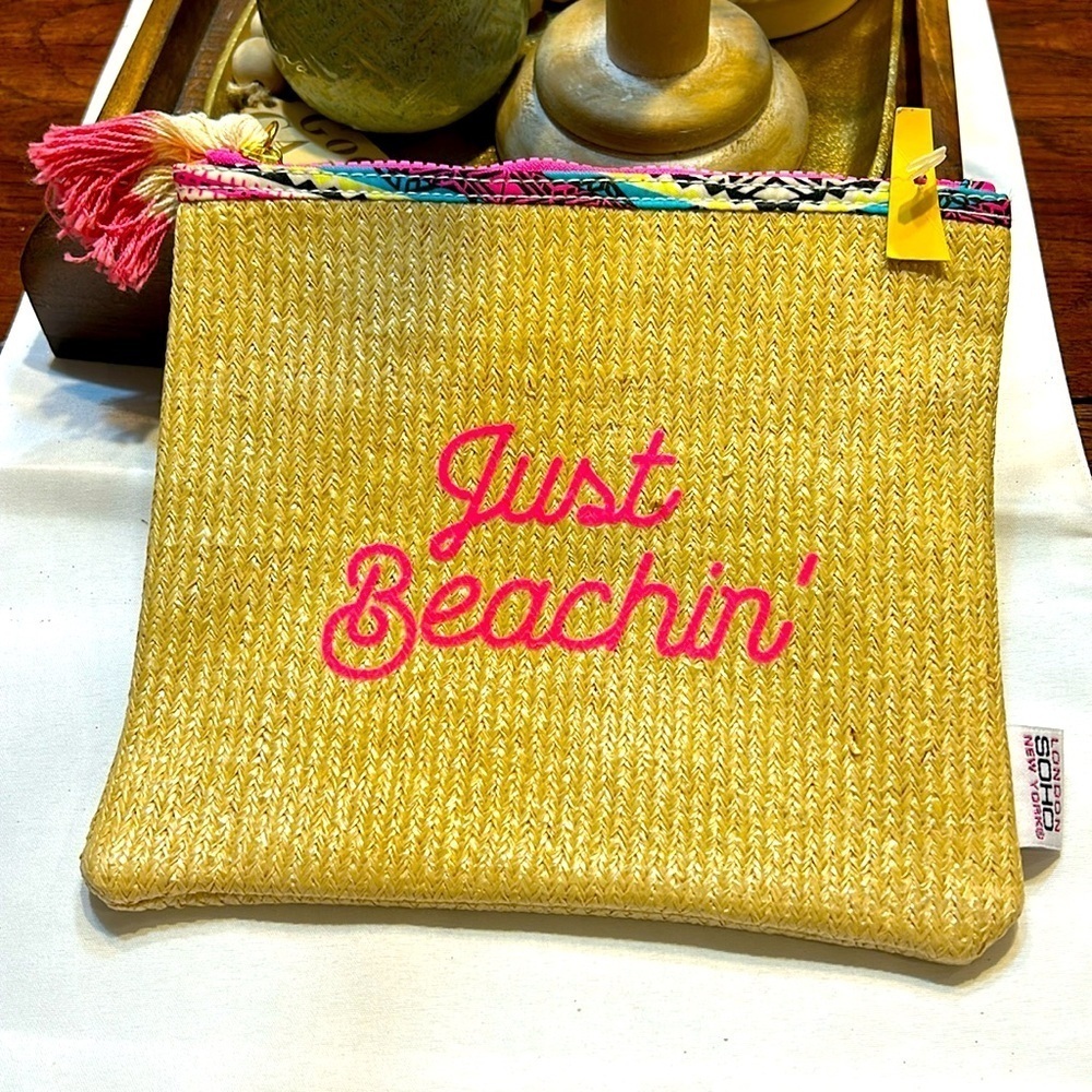 💥2/$10 London SOHO Straw Just Beachin Tassled Zipper Pouch Beach Travel